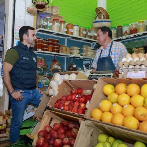 Yankel Benítez Silva llama a consumir local y fortalecer los mercados municipales de Morelia