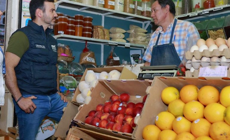 Yankel Benítez Silva llama a consumir local y fortalecer los mercados municipales de Morelia