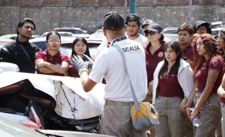 Fortalece FGE vinculación académica con estudiantes de la UMSNH