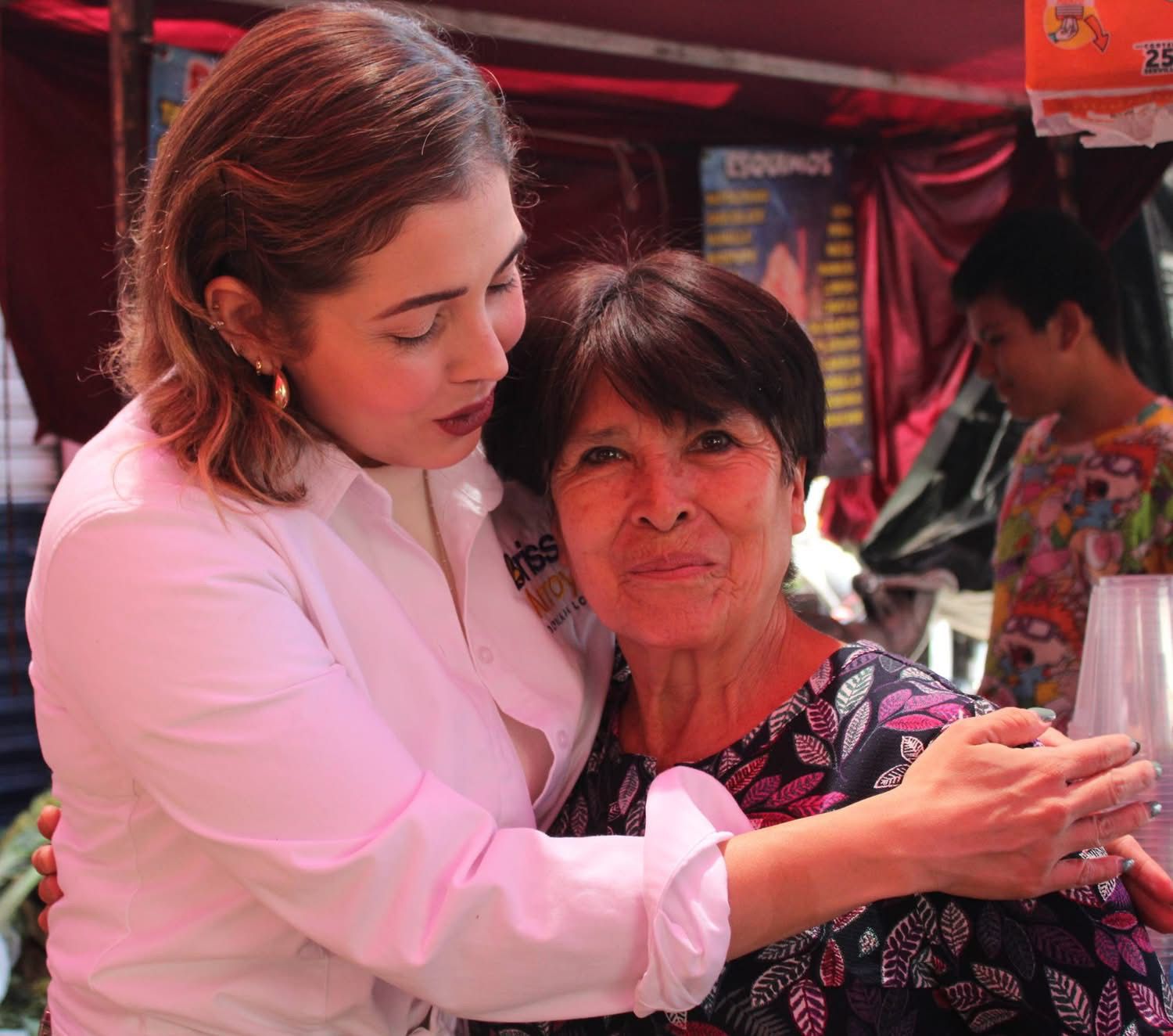 Brissa Arroyo impulsa el desarrollo pleno de las mujeres en cada comunidad, de colonia en colonia