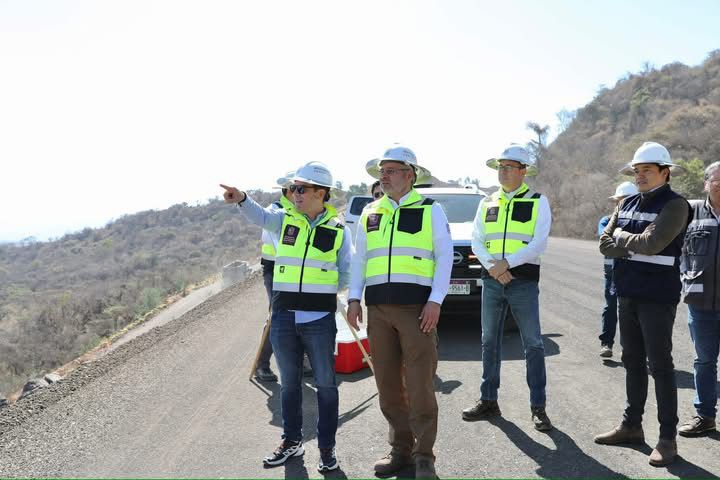 Firman convenio para nueva autopista de la agroexportación; conectará el corazón agrícola del estado: Bedolla