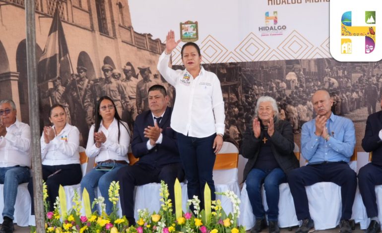 Jeovana Alcántar encabezó el acto Cívico Conmemorativo del 103 Aniversario de la fundación de la Tenencia de San Antonio Villalongín