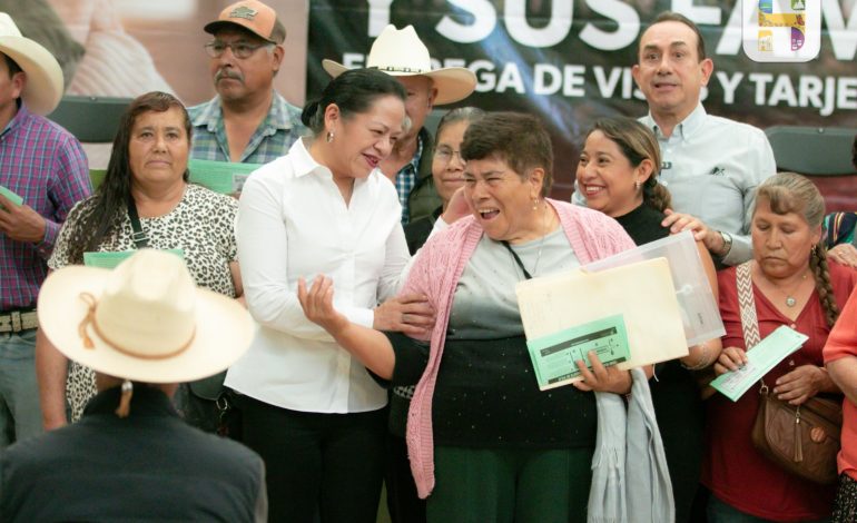 Jeovana Alcántar asistió a la Entrega de Visas, Tarjetas FINABIEN y Orgullo Migrante a Michoacanas