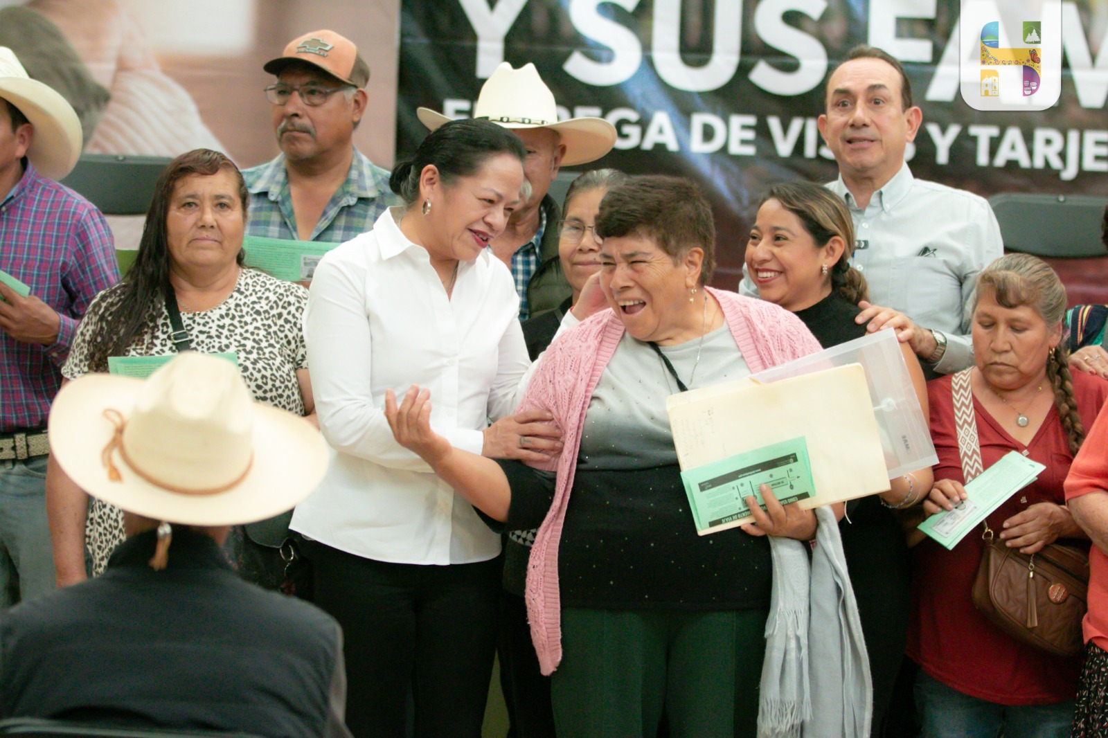 Jeovana Alcántar asistió a la Entrega de Visas, Tarjetas FINABIEN y Orgullo Migrante a Michoacanas