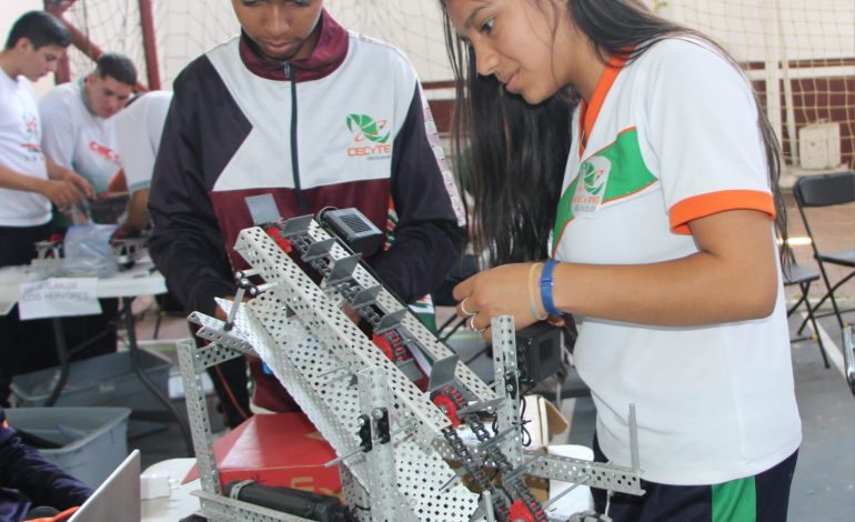 Delegación del Cecytem busca clasificar al Mundial de Robótica en China