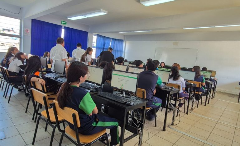 ¿Quiere estudiar informática? Puedes hacerlo en el Cecytem