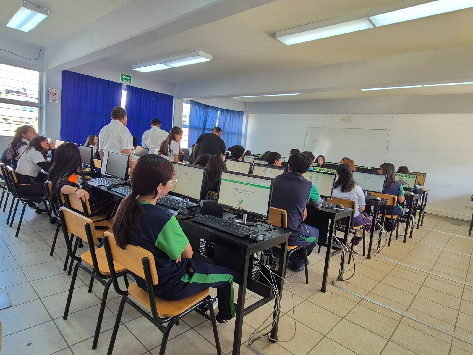 ¿Quiere estudiar informática? Puedes hacerlo en el Cecytem