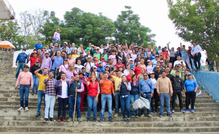 Refuerza Yankel Benítez participación ciudadana en jornada integral en San Juanito Itzícuaro