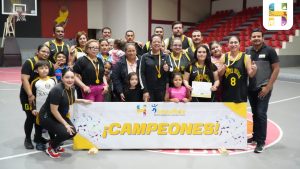 Jeovana Alcántar realizó la premiación correspondiente al Segundo Torneo Intermunicipal de Basquetbol Mixto 2026