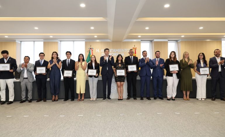 Ayuntamiento de Morelia entrega Condecoración al Mérito Juvenil 2026