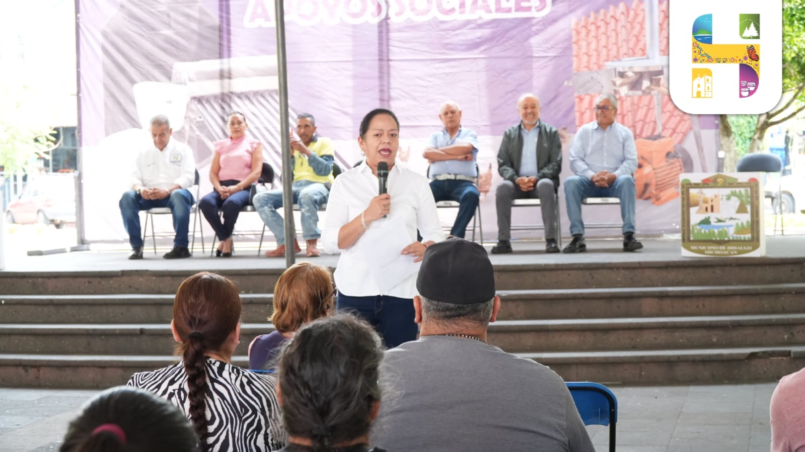 Jeovana Alcántar realizó la Décima Sexta entrega de Apoyos Sociales que promueve el Ayuntamiento de Hidalgo
