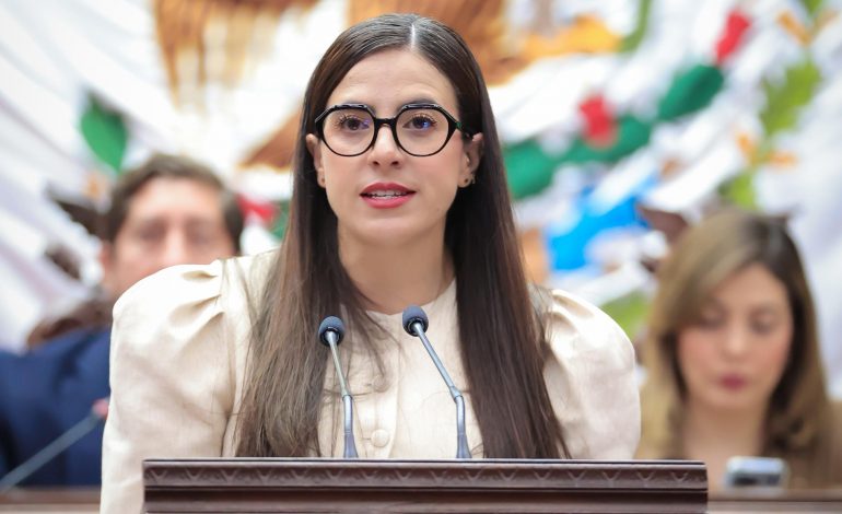 Giulianna Bugarini plantea que todas las leyes que aprueba el Congreso tengan versión ciudadana