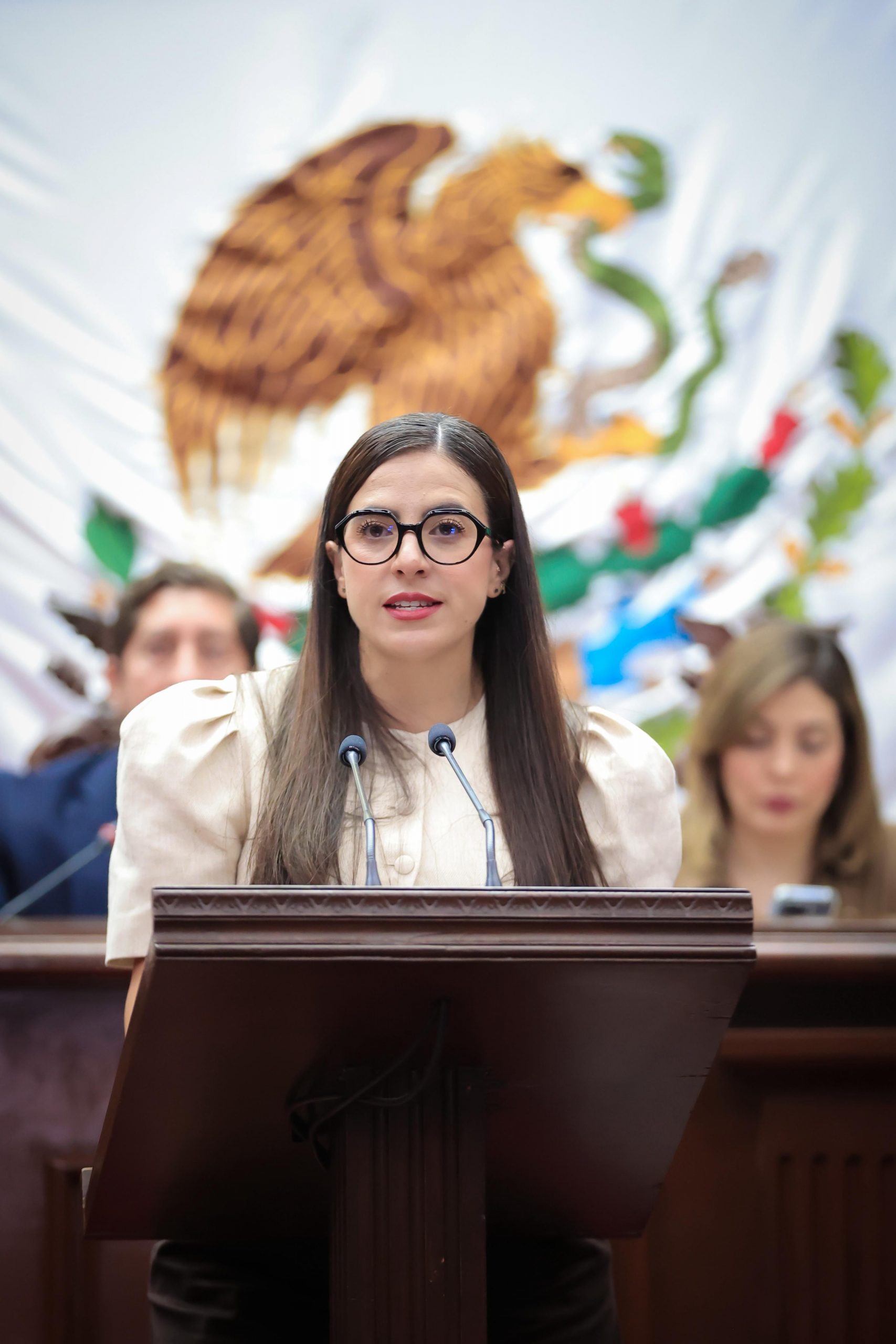 Giulianna Bugarini plantea que todas las leyes que aprueba el Congreso tengan versión ciudadana