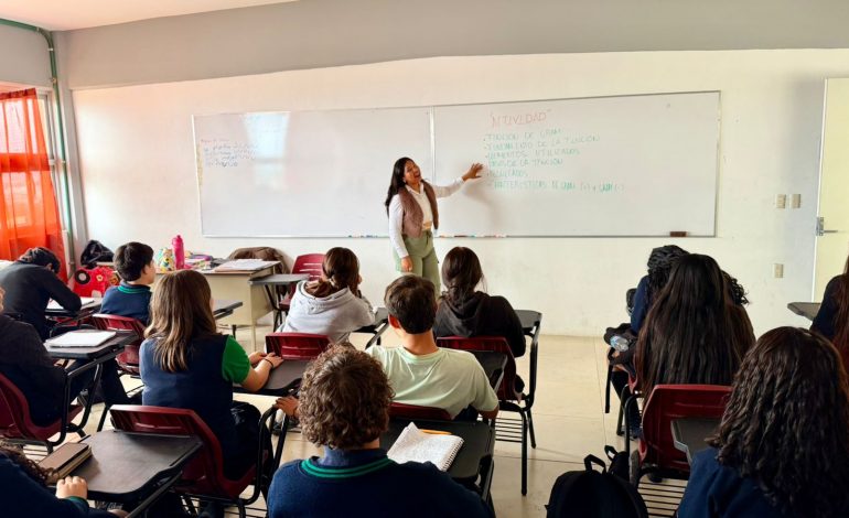 Docentes del Cecytem, pieza clave en la educación de más de 25 mil estudiantes