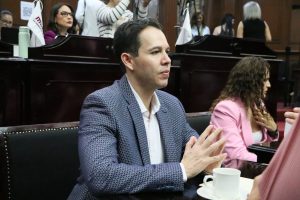 Presenta Alfredo Anaya iniciativa para garantizar cuidado integral digno a niñas, niños y adolescentes bajo tutela del Estado.