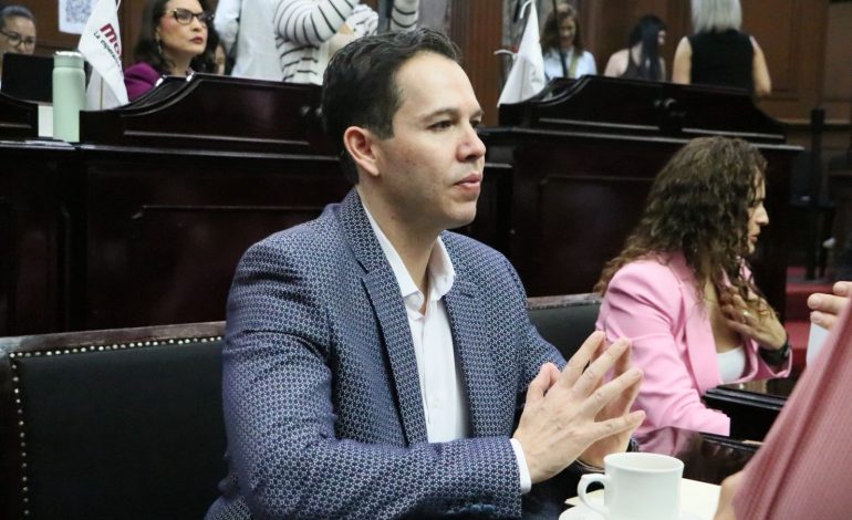 Presenta Alfredo Anaya iniciativa para garantizar cuidado integral digno a niñas, niños y adolescentes bajo tutela del Estado.