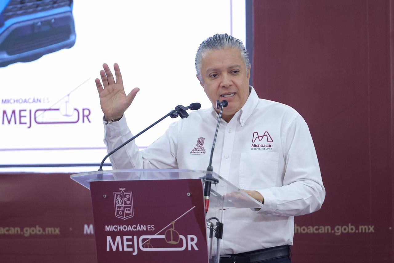 Más de un millón de trámites de refrendo realizados sin multas: Luis Navarro.