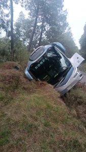 Se vuelca autobús de pasajeros “Excelencia”: seis lesionados y conductor huye
