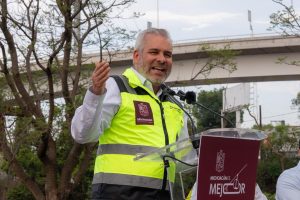 ¡Adiós al tráfico en el sur de Morelia!; inaugura Bedolla distribuidor de salida a Pátzcuaro.<br>