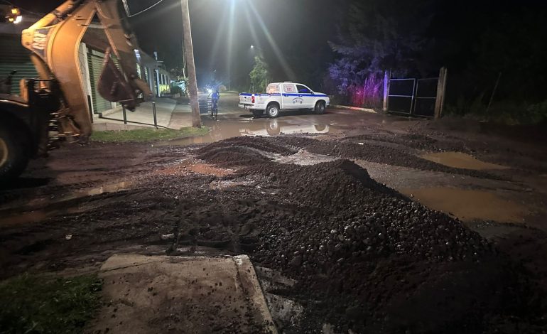 Fuertes lluvias generan afectaciones en Ciudad Hidalgo; autoridades atienden reportes sin registrar lesionados.