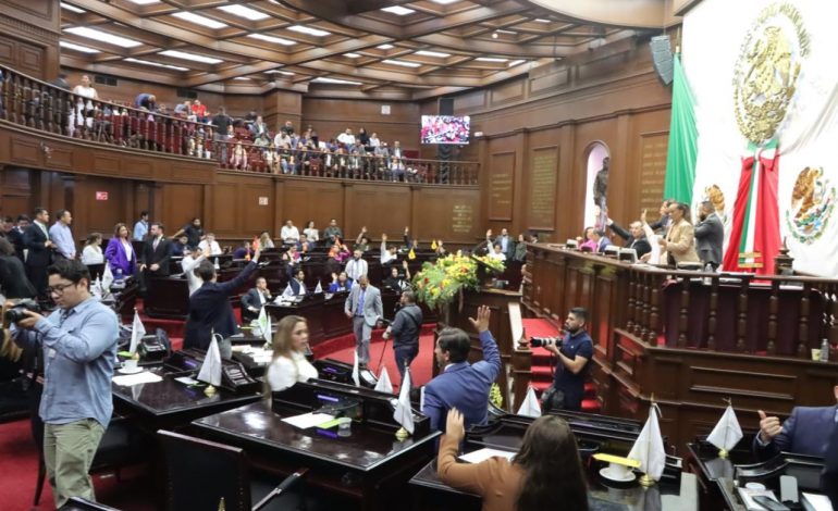 Congreso del Estado fortalece sistema democrático en Michoacán con reforma electoral.