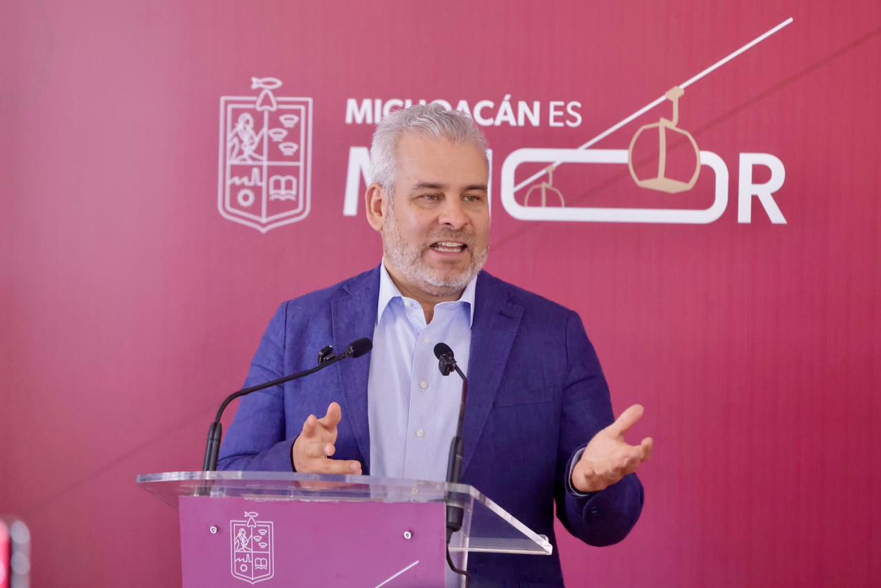 Celebra Bedolla reforma para frenar narcocandidaturas en Michoacán.