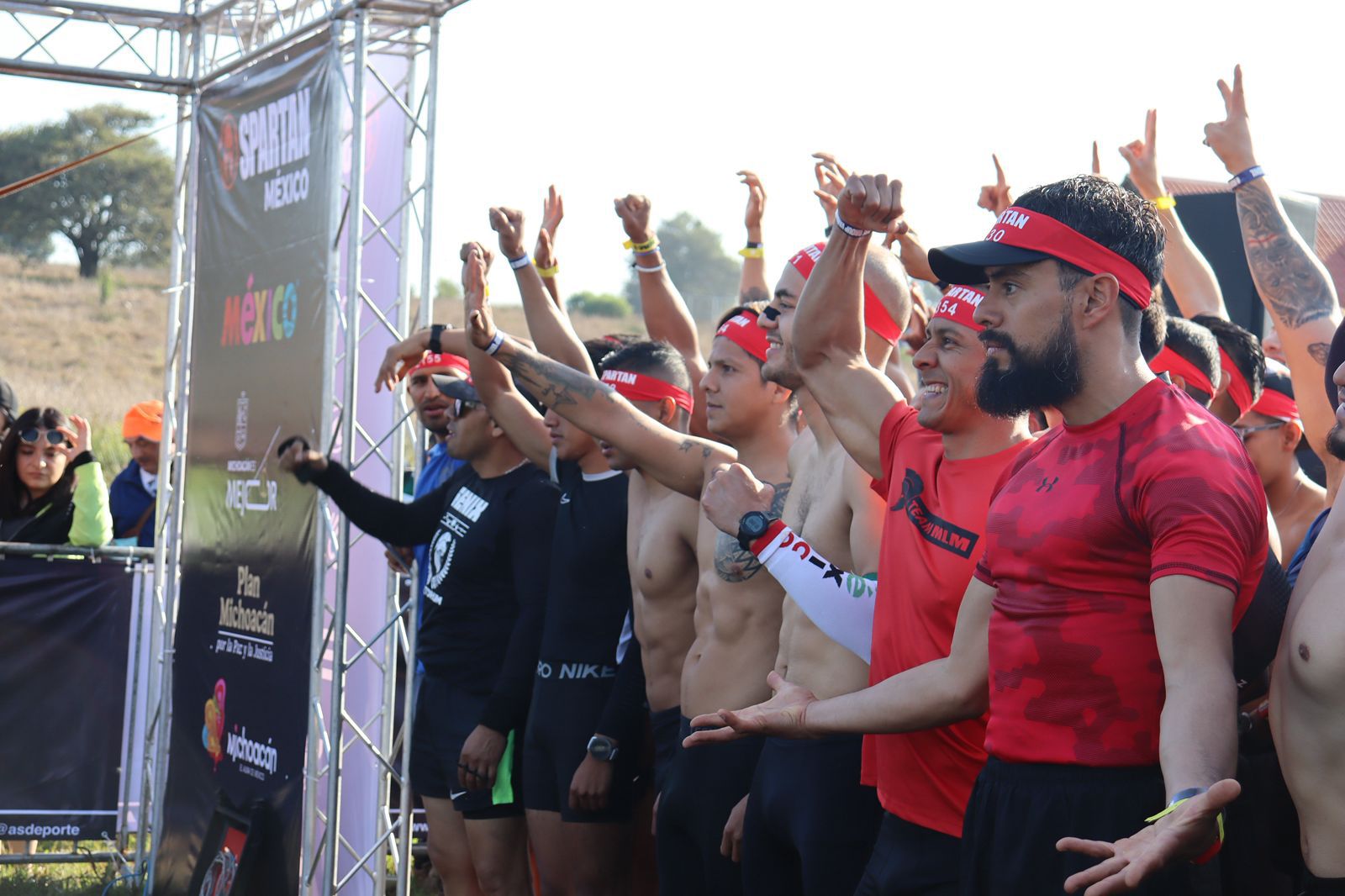 Con fuerza y adrenalina se vivió la Spartan Race México en Michoacán.