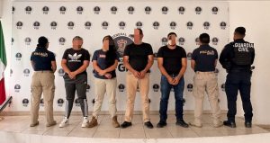 FGE ejecuta orden de aprehensión contra cuatro agentes de Investigación por presunta evasión de preso