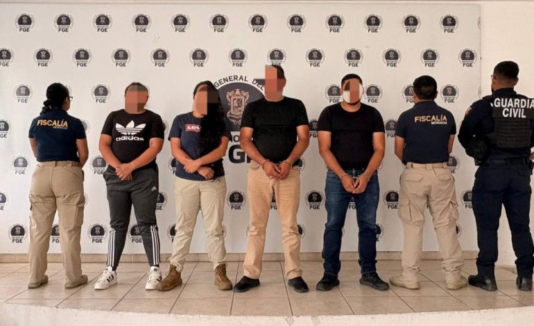 FGE ejecuta orden de aprehensión contra cuatro agentes de Investigación por presunta evasión de preso