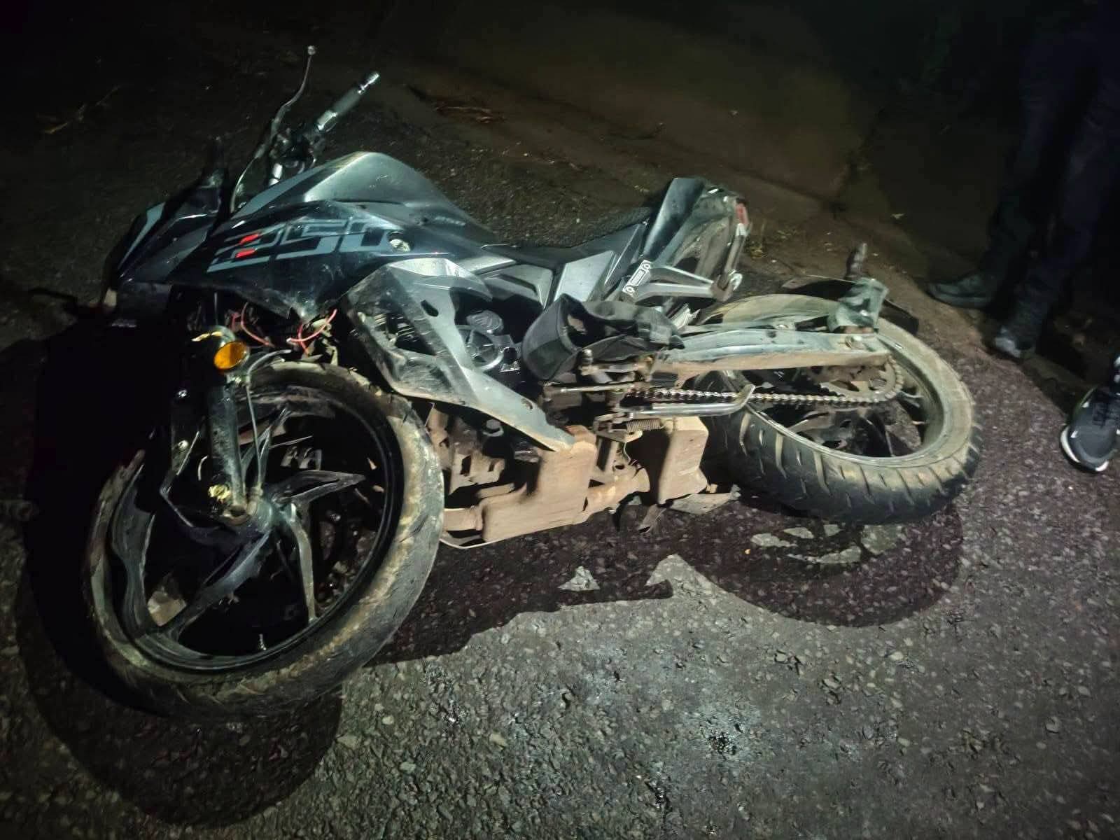 Motociclista perdió la vida luego de sufrir un aparatoso accidente sobre la carretera Zitácuaro–Morelia