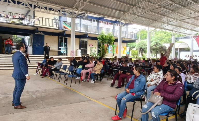 Promueve FGE prevención de delitos cibernéticos entre estudiantes y padres de familia de Morelia y Zitácuaro