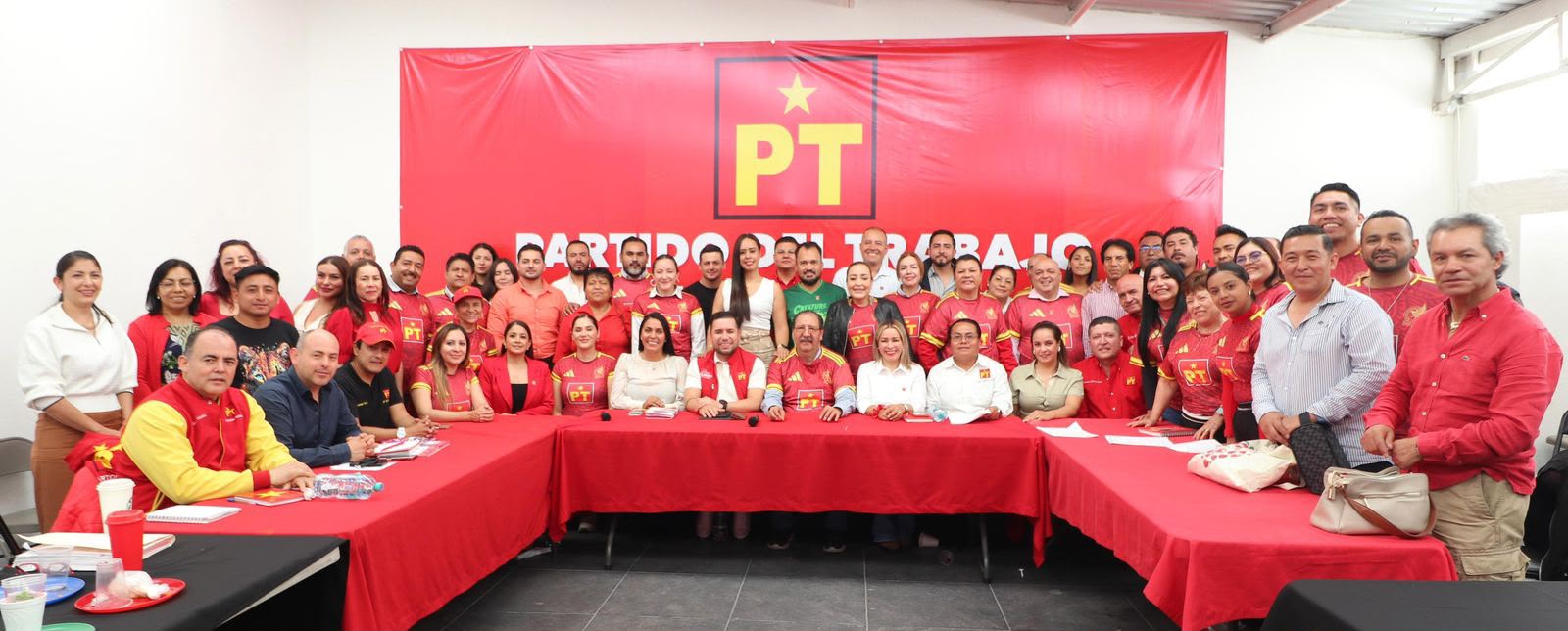 Asiste Vicente Gómez a reunión de la Comisión Ejecutiva Estatal del PT