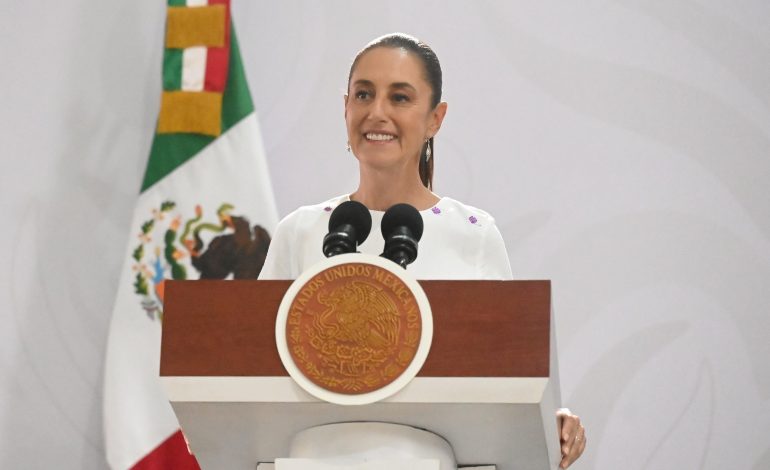 PRESIDENTA CLAUDIA SHEINBAUM ANUNCIA DECRETO PARA FOMENTAR EL ECOTURISMO EN MAHAHUAL, EN COORDINACIÓN CON LAS COMUNIDADES