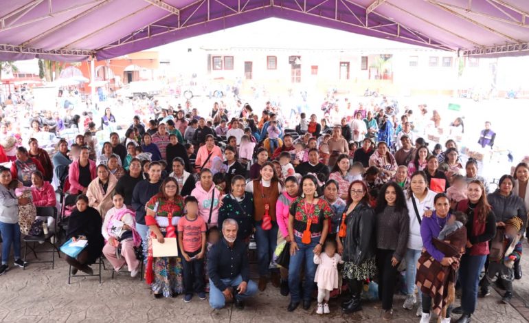 Caravana Jalo por las Mamás entrega 24 mil pañales en Paracho
