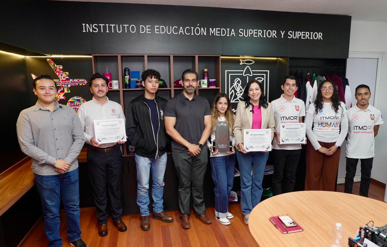 Estudiantes michoacanos ganan mundial de robótica con proyecto de drones para emergencias