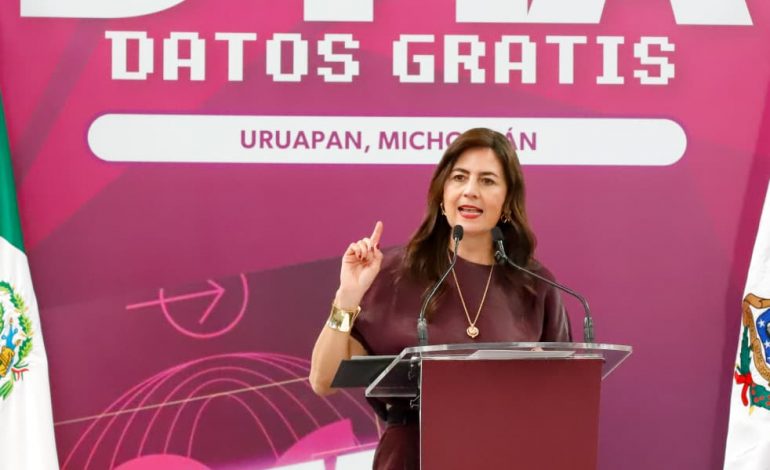 Gabriela Molina impulsa educación con tecnología e innovación
