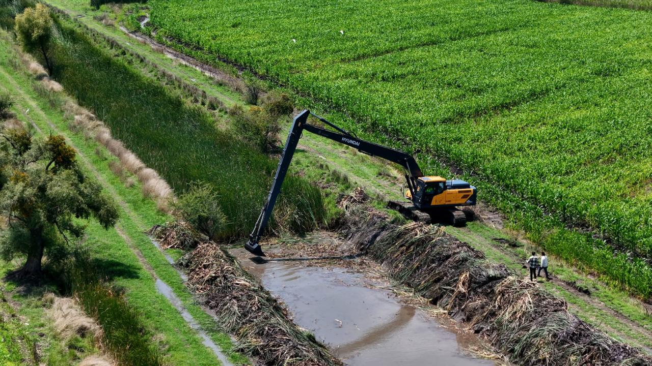Sader rehabilita más de 31 kilómetros de canales y drenes en Sixto Verduzco y Angamacutiro