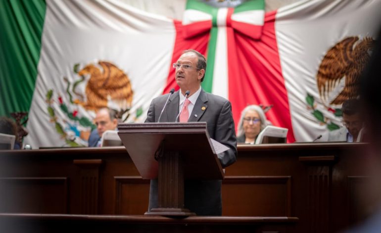 Propone el diputado David Martínez Gowman tipificar delitos informáticos en el Código Penal de Michoacán