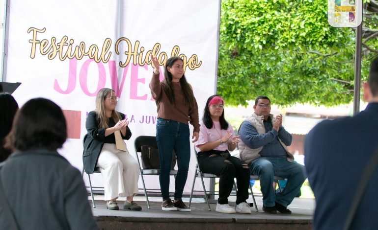 En representación personal de la presidenta la Regidora del Ayuntamiento Erika Gabriela Fletes Gómez Municipal inauguró la Segunda Edición de Bazar Hidalgo Joven