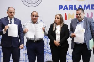 Firman Congreso del Estado y STASPLE convenio para aumento salarial de las y los trabajadores del Poder Legislativo