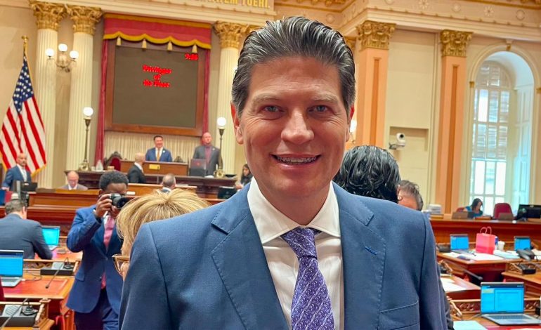 Alfonso Martínez Alcázar inicia intensa gira de trabajo en Sacramento, California