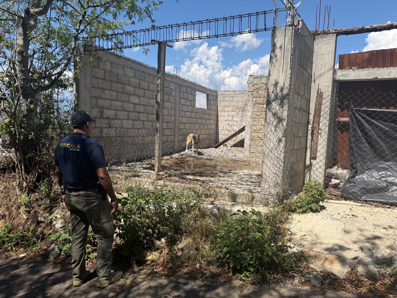 Asegura FGE ejemplar canino durante cateo por presunto maltrato animal en Zitácuaro