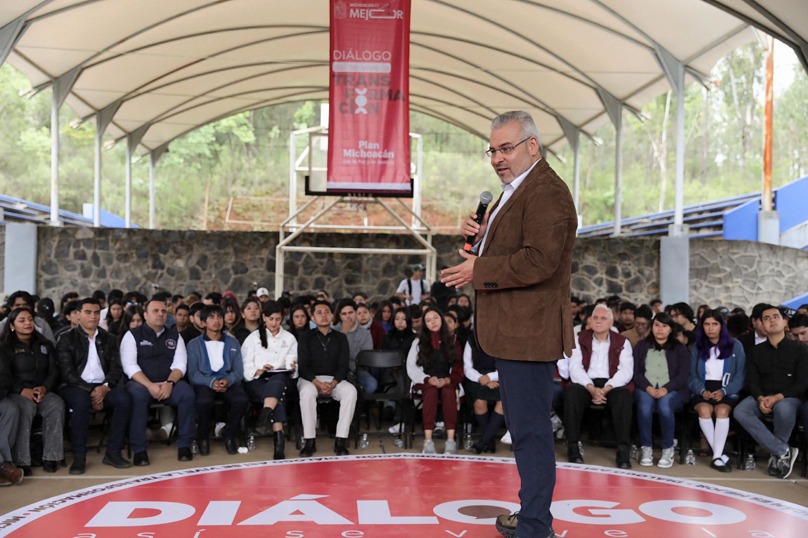 Con reforma constitucional “Data Datos Gratis” garantizará internet a 236 mil alumnos en Michoacán