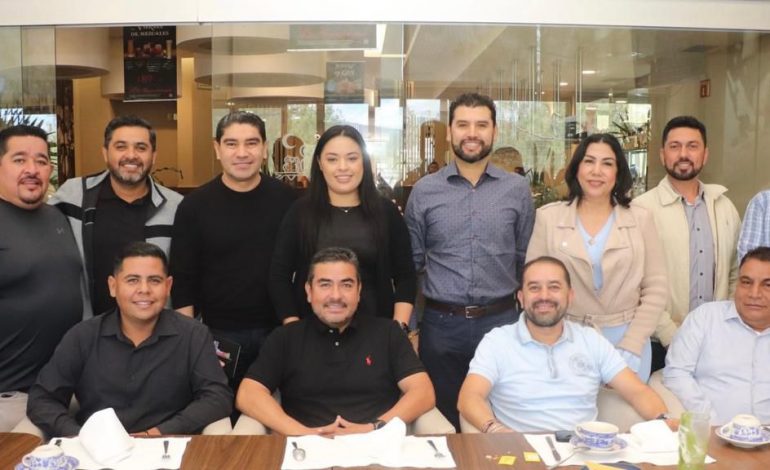 Octavio Ocampo, promotor de la Grandeza por Michoacán se reúne con alcaldes del PRD