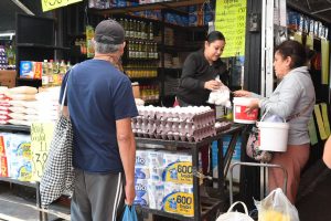 Cae la inflación en Michoacán; canasta básica se estabiliza en 910 pesos