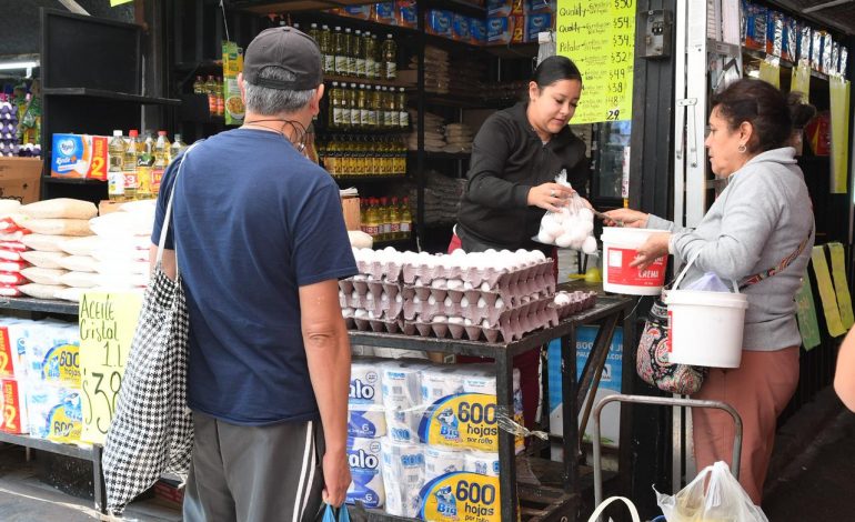 Cae la inflación en Michoacán; canasta básica se estabiliza en 910 pesos