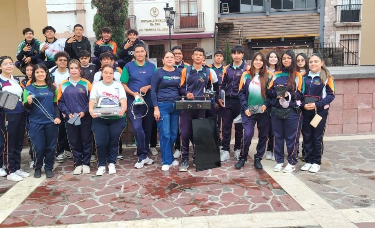 Estudiantes del Cecytem Huandacareo impulsan campaña de reciclaje tecnológico