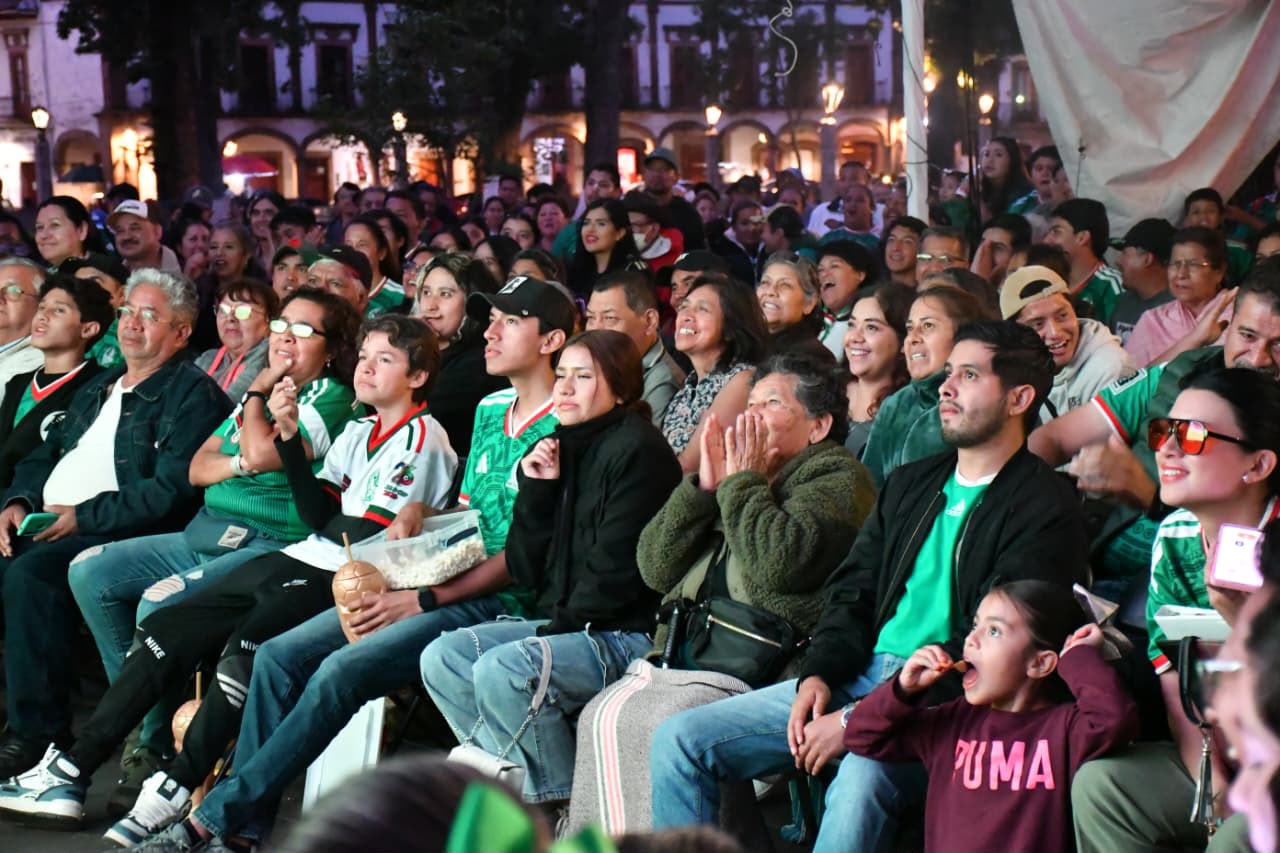 Pátzcuaro vibró con el Jalo Futbolero y celebró el triunfo de México en la justa mundialista