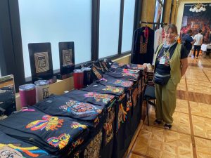 Emprendedores y artesanos exhiben su talento en el Museo Palacio Postal de la CDMX