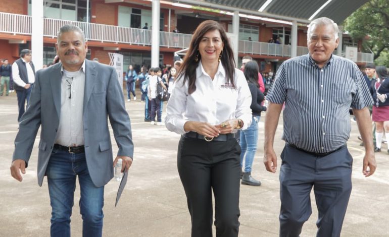 Más espacios dignos para aprender en Villas del Pedregal: Gabriela Molina